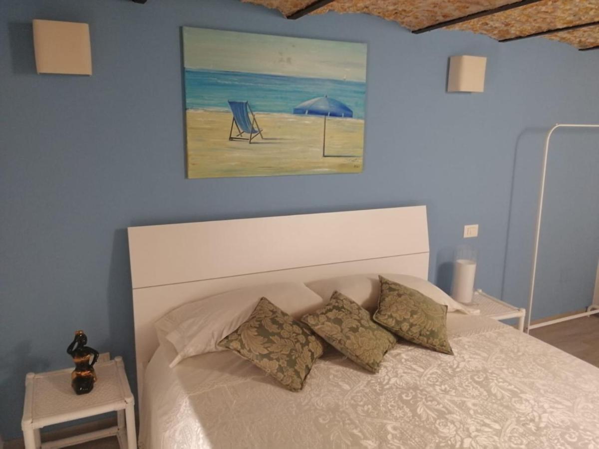 הוילה סירקוזה A Casa Di Ninuccia מראה חיצוני תמונה